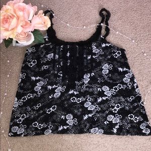 🌸WET SEAL: Floral black top